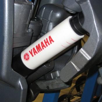 Yamaha Entlastungsstütze des Powertrims für den Trailertransport
